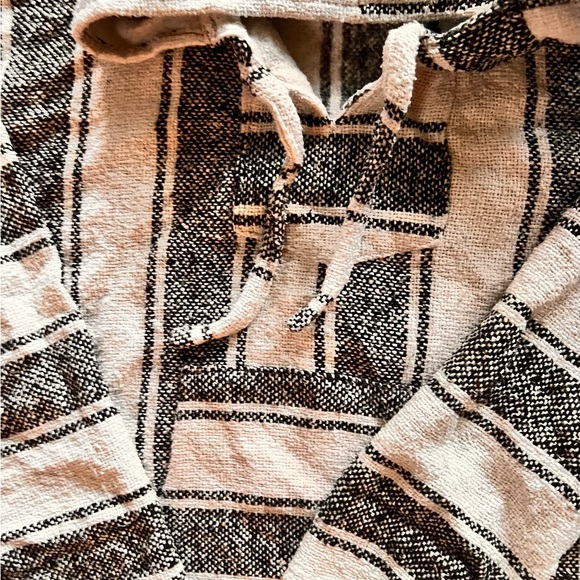🔥2 for $50 Sale + $4.99 Ship Baja Hoodie – Artesanías Mickey XXL | Y2K Mexico - Picture 5 of 9